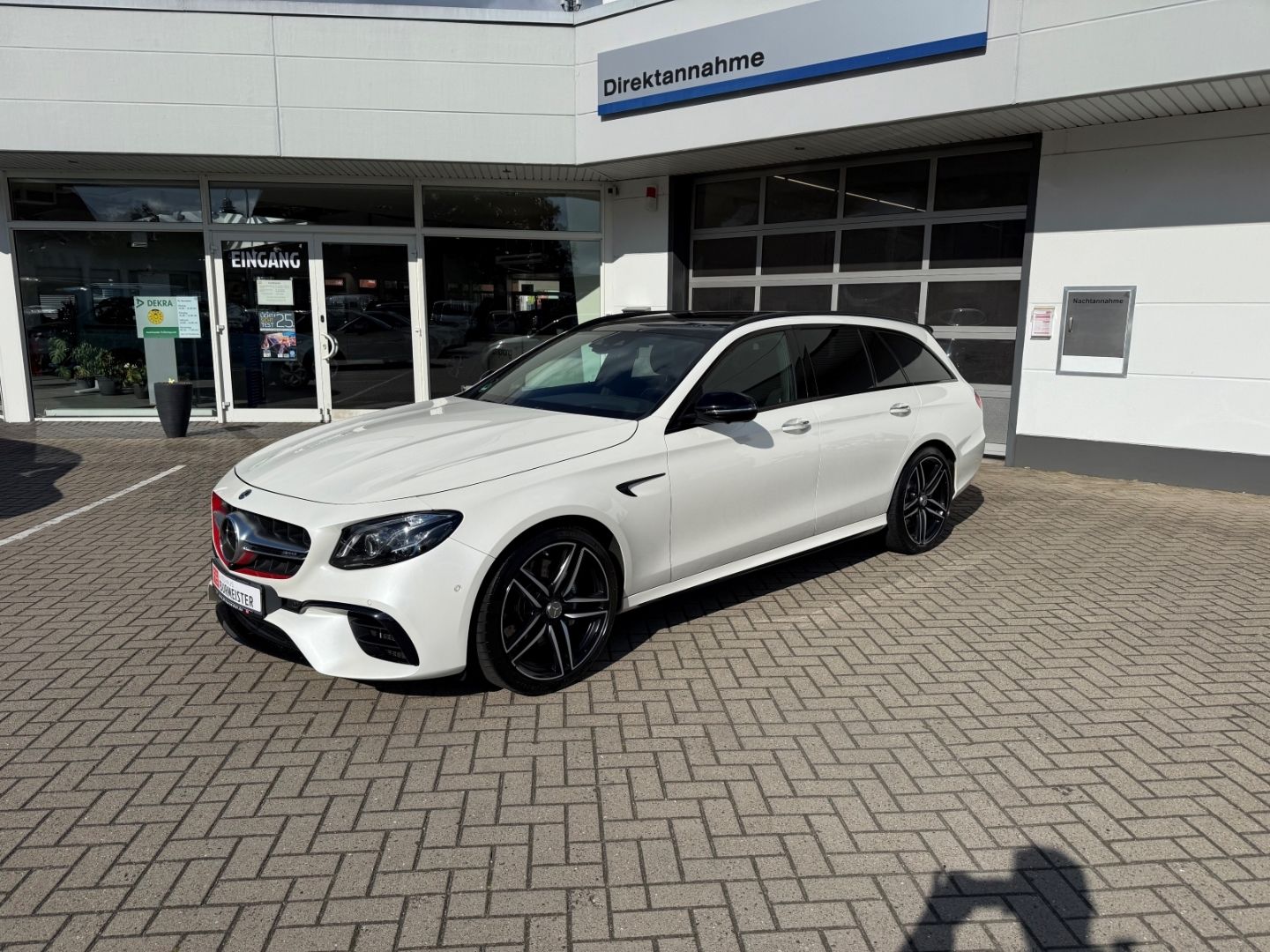 MERCEDES-BENZ E 63 AMG 4Matic EU6d-T HUD Luftfederung AD Nivea - Image 2