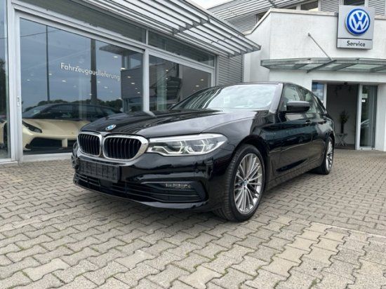 BMW 530 IA Touring*Sportline*Leder*Navi*19-Zoll