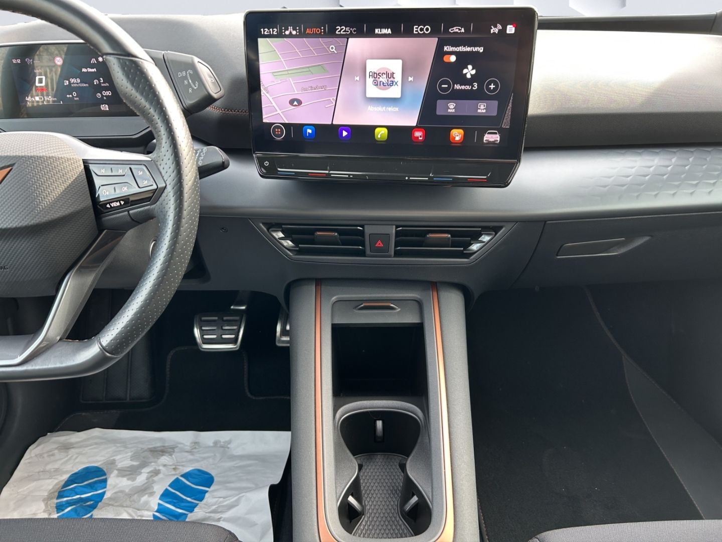 Born 150kW LED HuD GJR ACC 360°Kamera ParkLenkAs