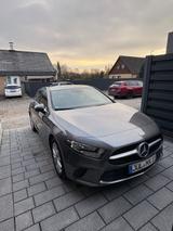 Mercedes-Benz A 180 - Kompaktlimousine - Mercedes-Benz A 180: Kleinwagen