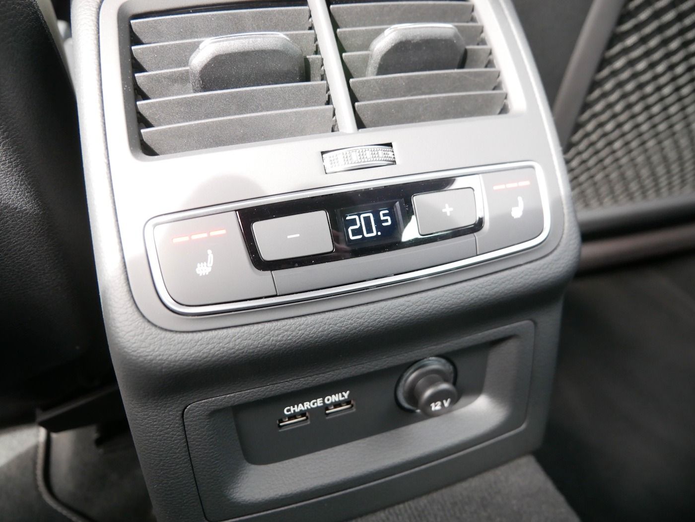 Fahrzeugabbildung Audi A4 Avant 2.0 quattro S-Line NEU75T Standhz Matri
