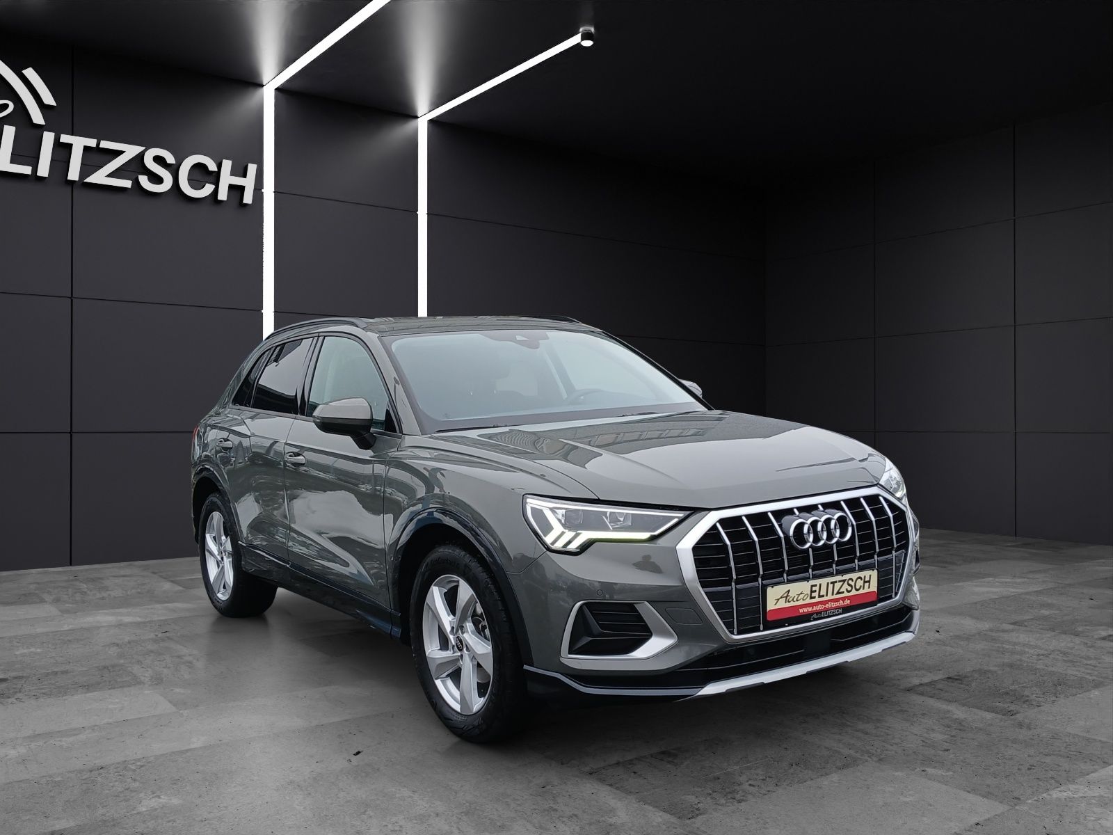 Fahrzeugabbildung Audi Q3 35 TFSI advanced LED Navi SHZ AHK ACC AVC