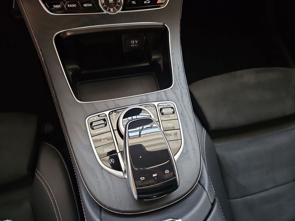 Fahrzeugabbildung Mercedes-Benz E 200 T AMG AHK Totwi. Multibeam Burm. Sport KAM