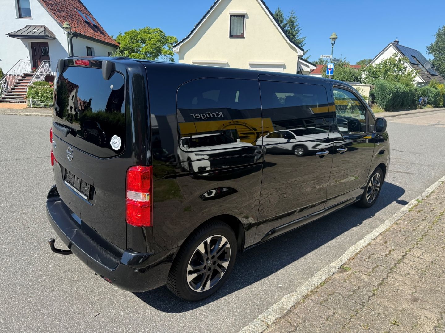 Fahrzeugabbildung Opel Zafira Life Elegance M 2.0 8-Sitzer+Pano+AHK
