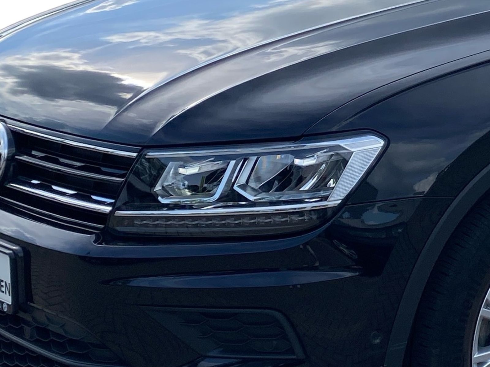 Fahrzeugabbildung Volkswagen Tiguan 1.5 TSI DSG Comfortline *AHK*Winterräder*