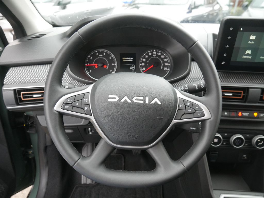 Fahrzeugabbildung Dacia Sandero Stepway Expression TCe 110 SHZ NAVI LED