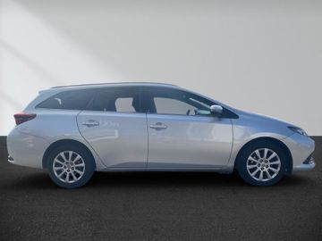 Toyota Auris - 3