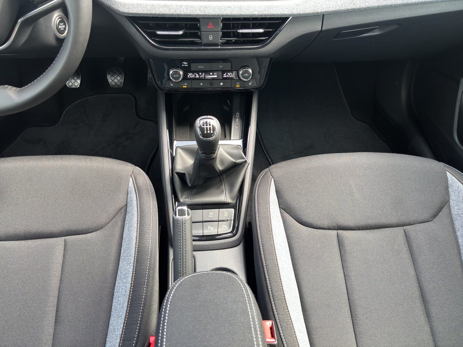 Fahrzeugabbildung SKODA Kamiq Tour 1,0 TSI 85 kW