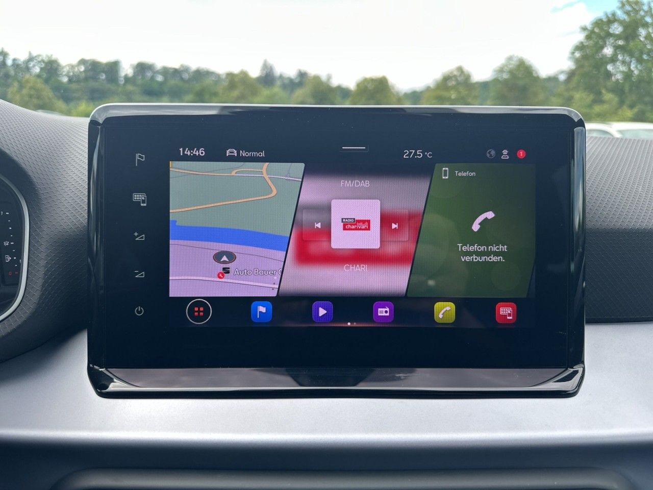 Fahrzeugabbildung SEAT Arona FR 1.0TSI 110PS 6-Gang*Navi*Cam* - mit KI generiert/bearbeitet