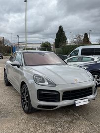 Porsche Cayenne - 6