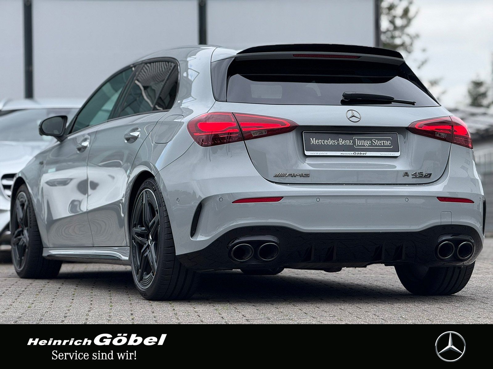 Fahrzeugabbildung Mercedes-Benz AMG A 45 S HEAD-UP*PANO*BURMESTER*PERFORMENCE*