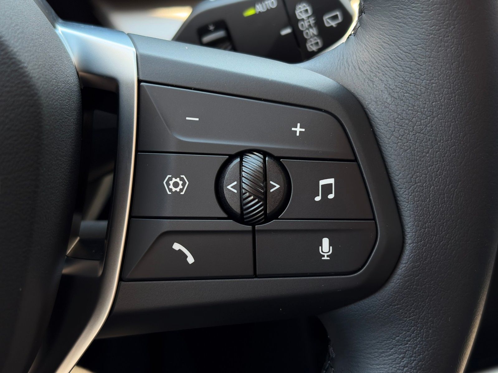 Fahrzeugabbildung BMW 216 Active Tourer Kamera CarPlay TEMP LED SHZ