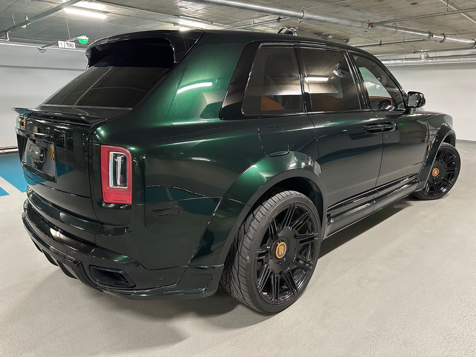 Fahrzeugabbildung Rolls-Royce Cullinan NOVITEC OVERDOSE/SHOOTING STAR/MANDARIN