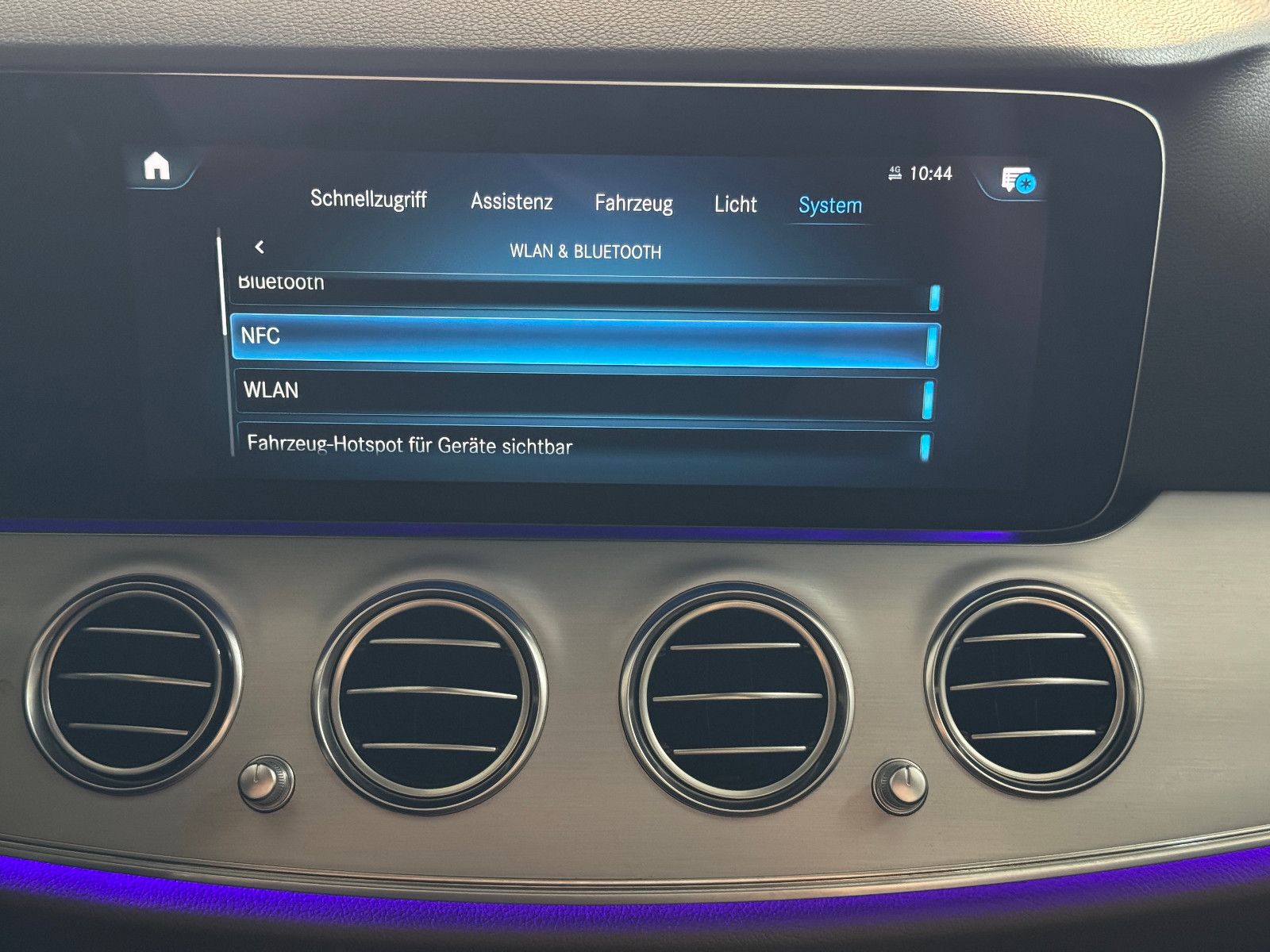 Fahrzeugabbildung Mercedes-Benz E 450 4MATIC 9G-TRONIC 2X AVANTGARDE FACELIFT
