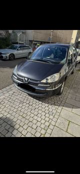 Peugeot 807 Allure HDI TÜV 03.27 - Peugeot 807 mit Diesel-Antrieb