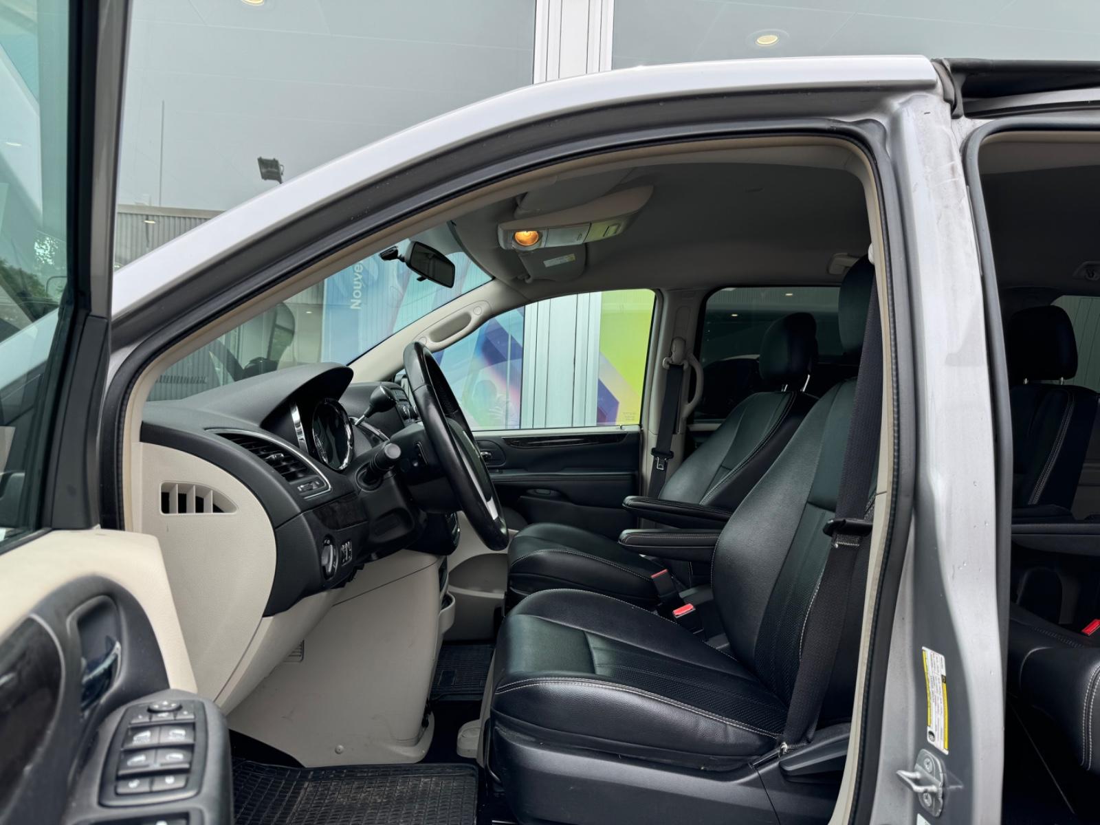 LANCIA VOYAGER SILVER 2.8 177 CH BVA 7 PLACES / CUIR / CLIM AUTO - 171300 km