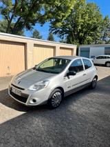 Renault Clio Expression 1.2 16V 75 Expression - Renault Clio: Expression 16v