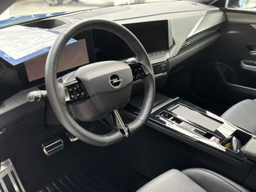 Fotografie 17 des Opel Astra Sports Tourer 1.5 D Automatik GS