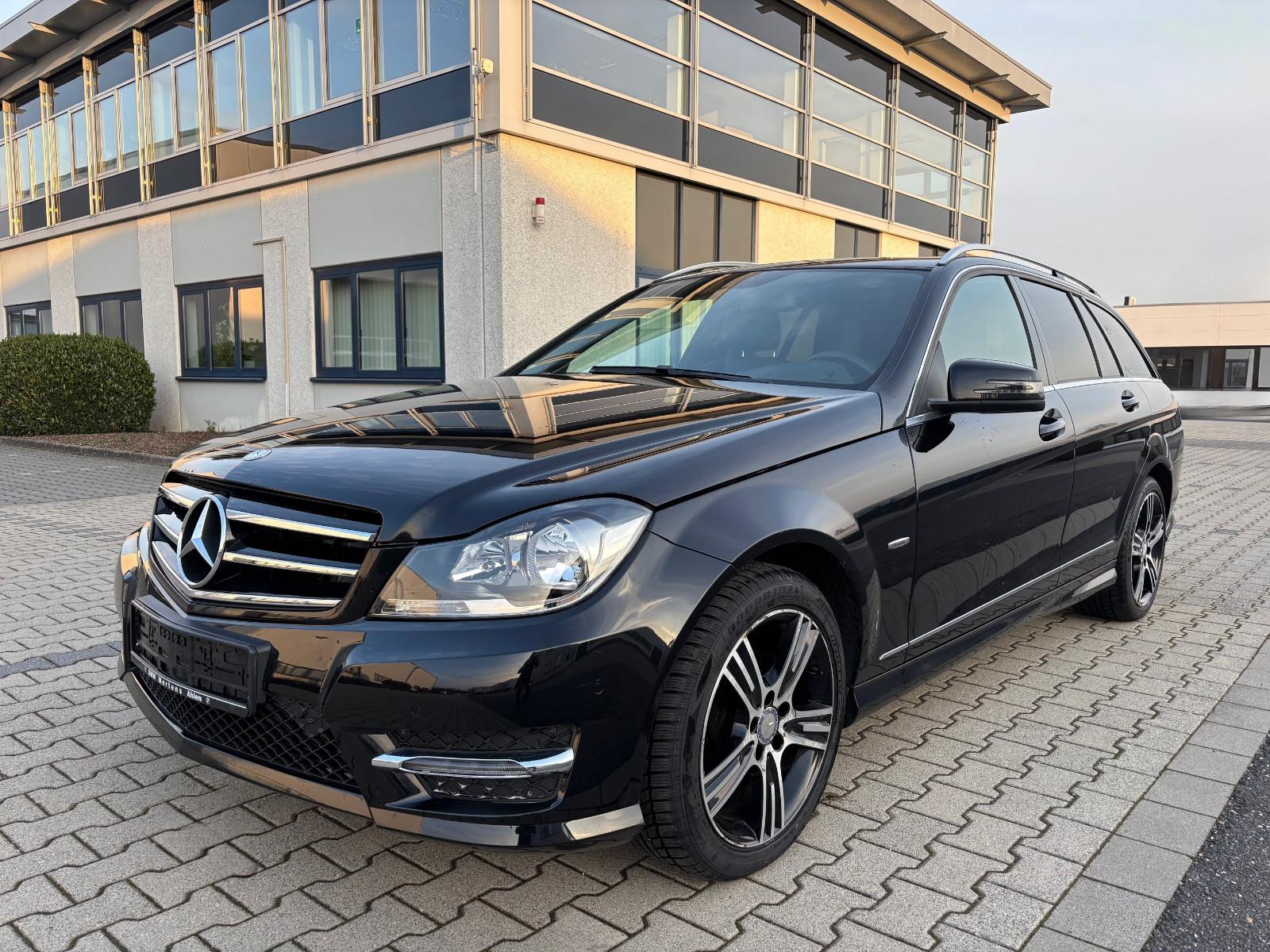 Mercedes-Benz C 180 T-Modell CGI AMG