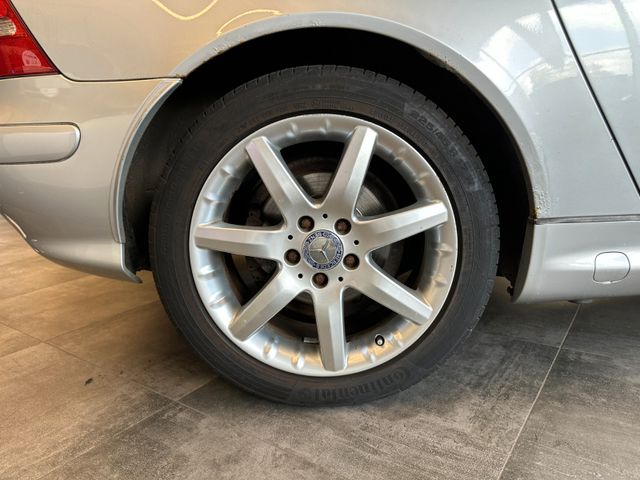 MYAUTOCENTER – Gebraucht- und Jahreswagen mit Werkstattservice in Pfaffenhofen Mercedes-Benz SLK 230 Kompressor ""1.HAND*KLIMA*LEDER*SZHZ*