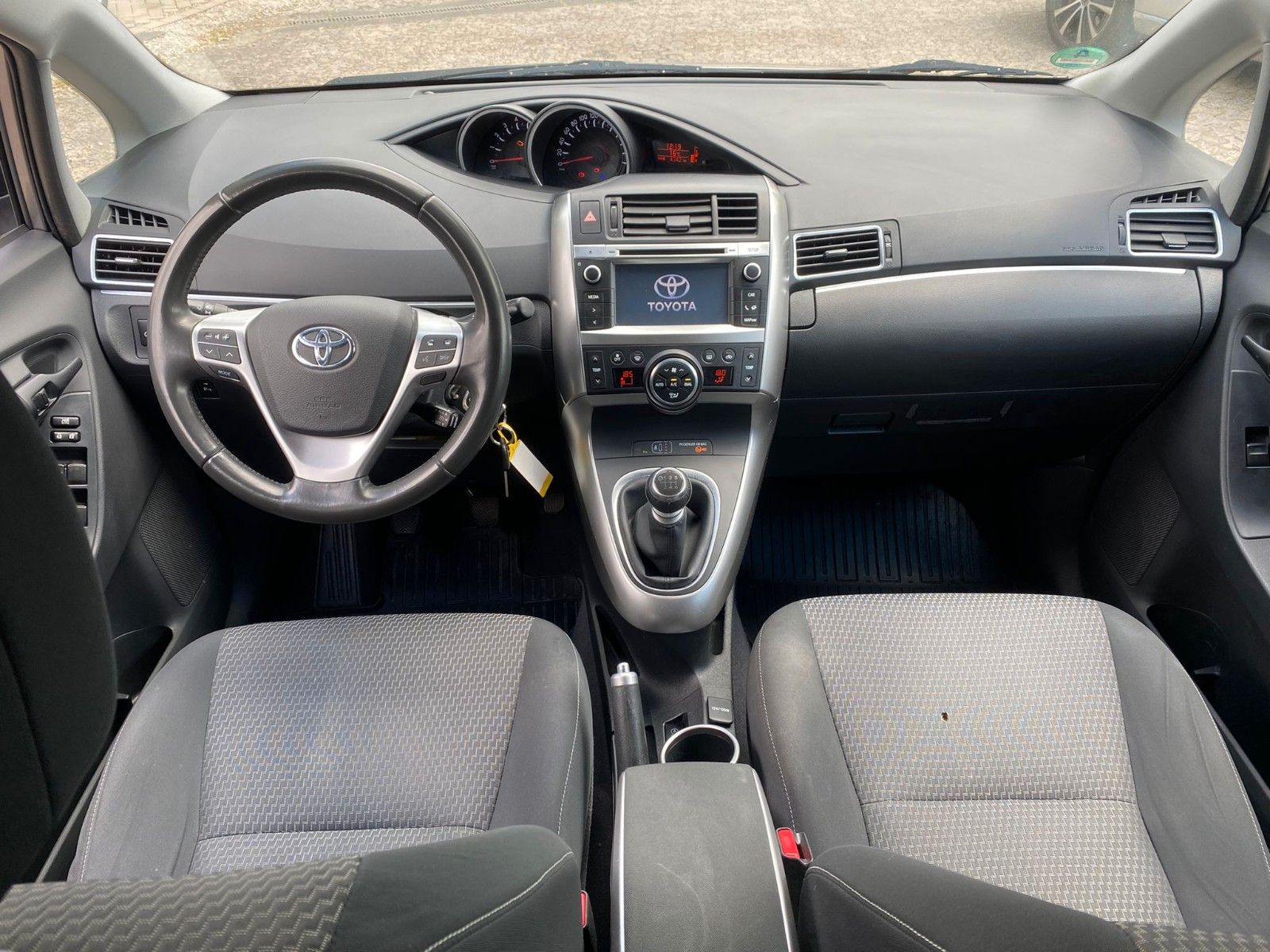 Fahrzeugabbildung Toyota Verso Comfort