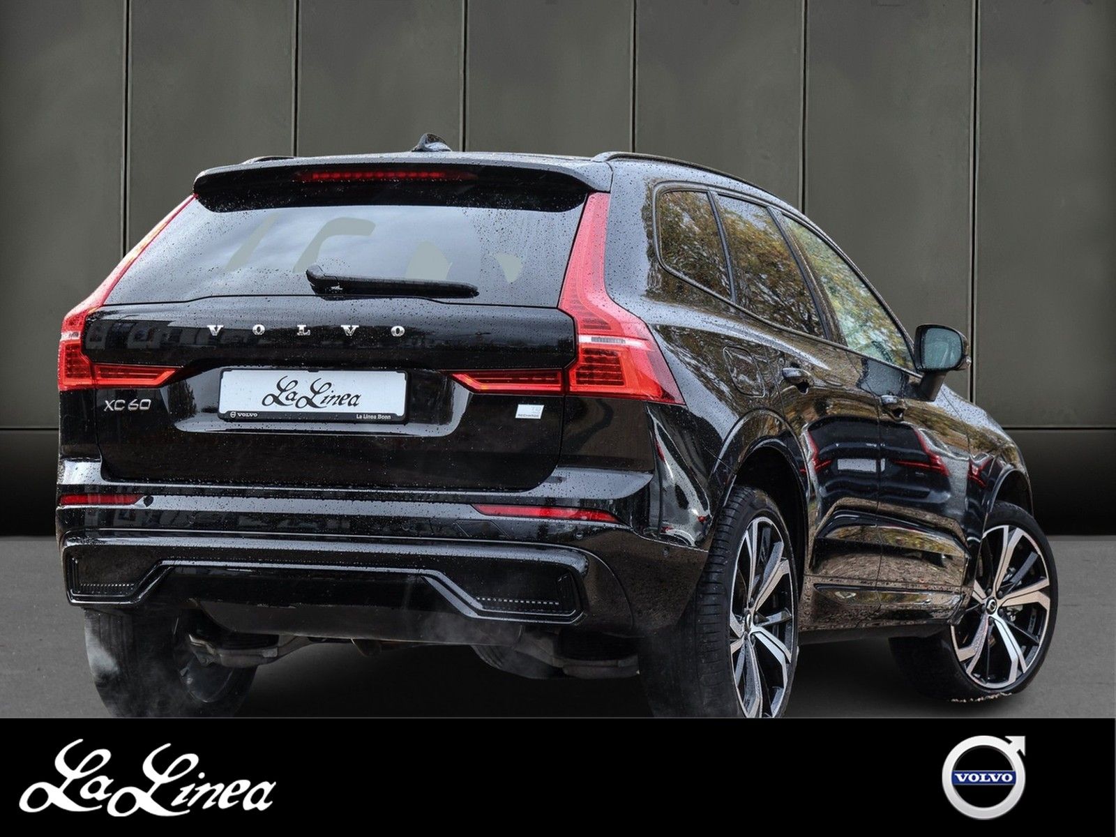 Volvo XC60 T8 AWD Plus Dark Recharge Plug-In Hybrid imagem 2