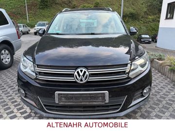 Volkswagen Tiguan - 2