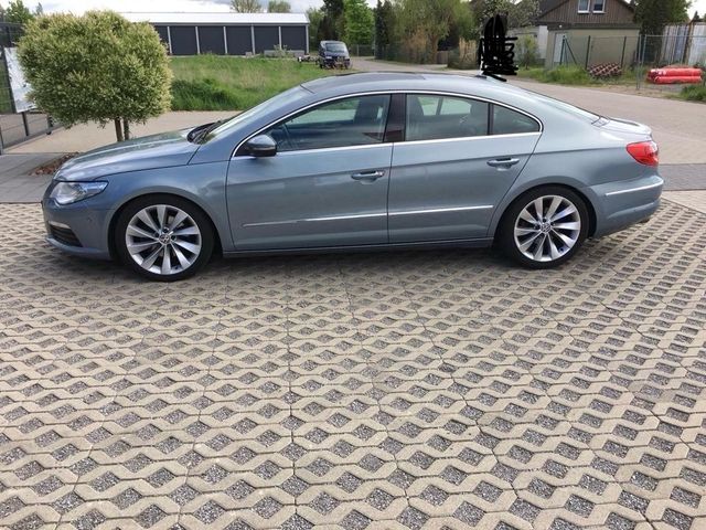 Volkswagen Passat CC 2.0 TDI -