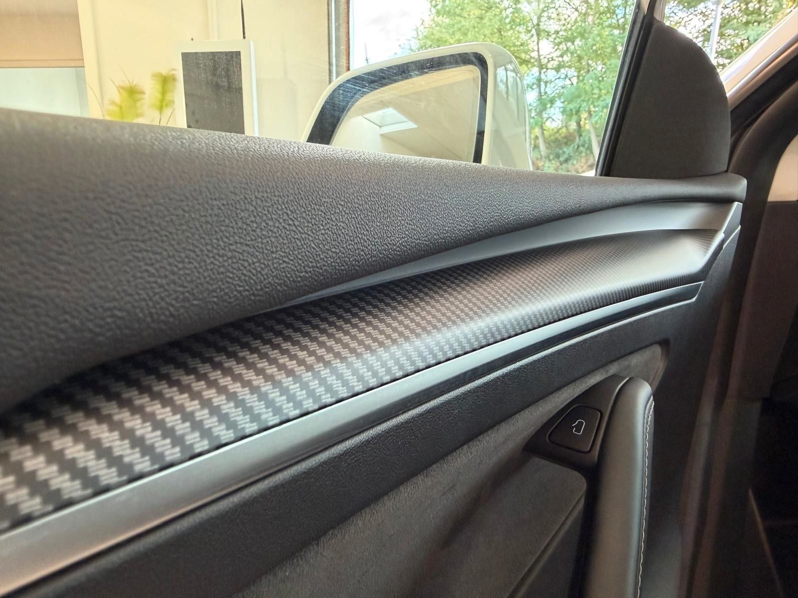 Tesla Model Y RWD Premium Matrix LFP Autop. Zertifikat foto 13