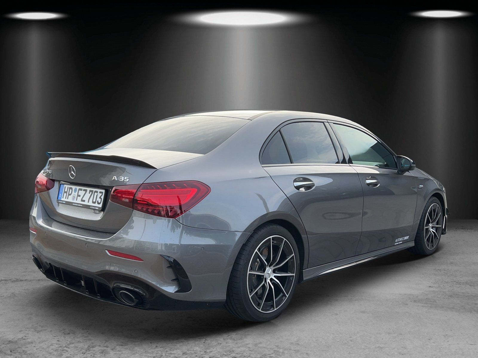 Fahrzeugabbildung Mercedes-Benz Mercedes-AMG A 35 4M Limousine+PSD+Keyless-GO