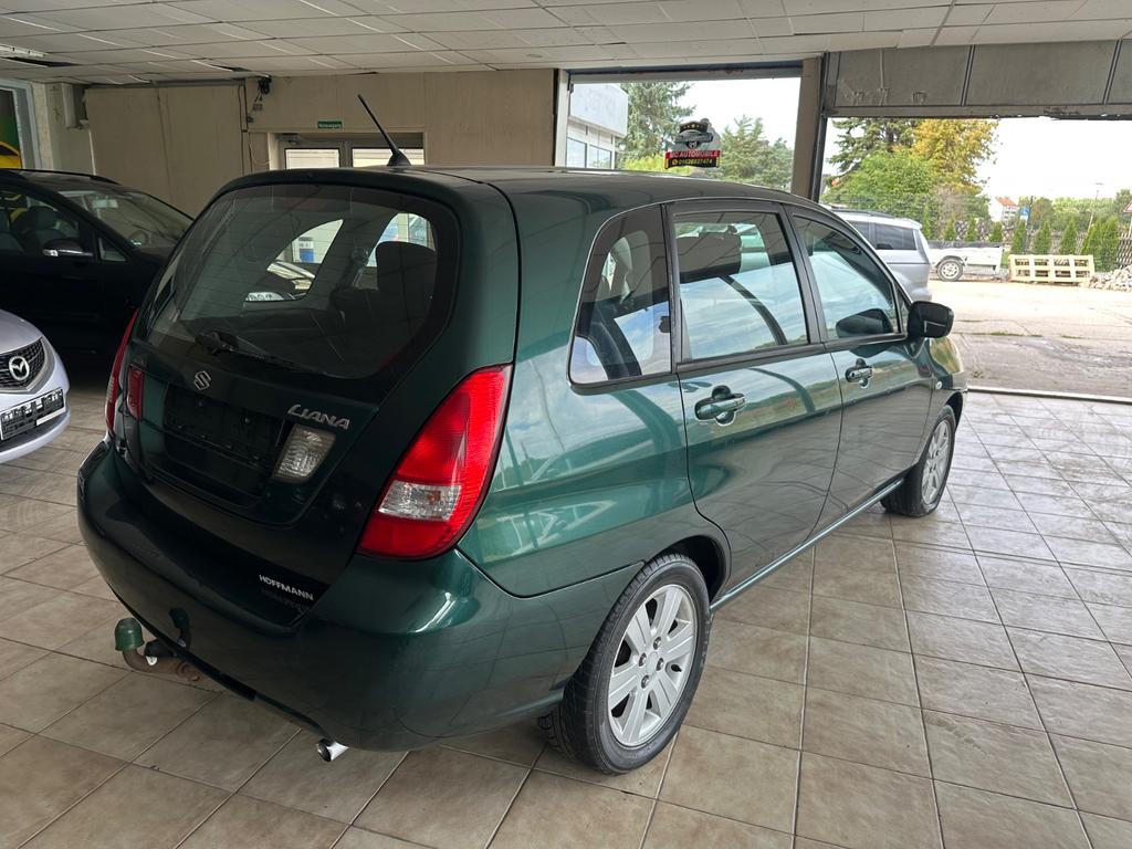 Suzuki Liana