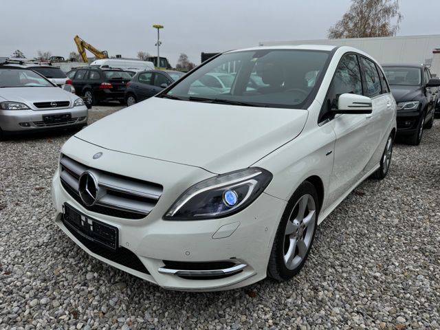 Mercedes-Benz B 180 CDI, Navi,Leder,Bi-Xenon !