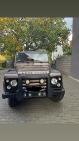 Land Rover Defender Sondermodell "Rough" Fiskal LKW - Land Rover Defender: Schiebedach