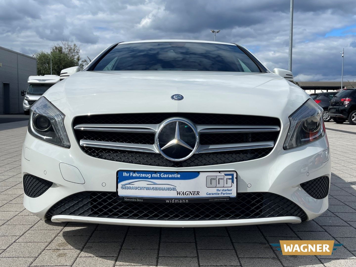 Fahrzeugabbildung Mercedes-Benz A 180 Urban BlueEfficiency SHZ Automatik