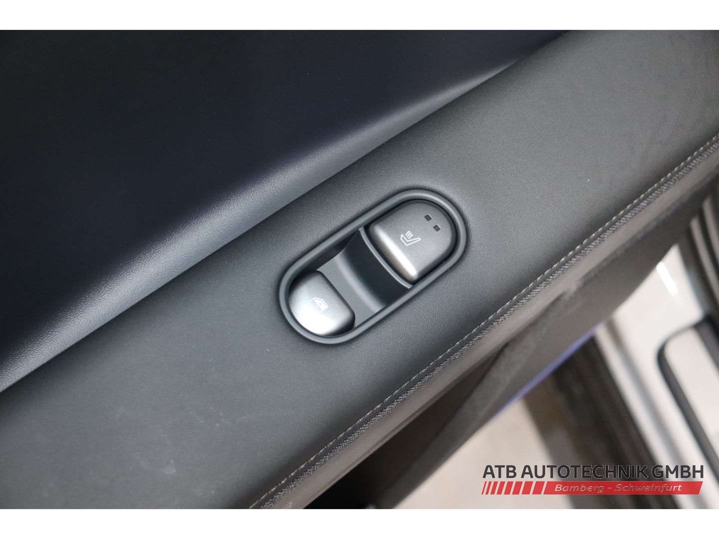Fahrzeugabbildung Hyundai IONIQ 5 UNIQ MY26 84 kWh 4WD 325 PS Navi Soundsy