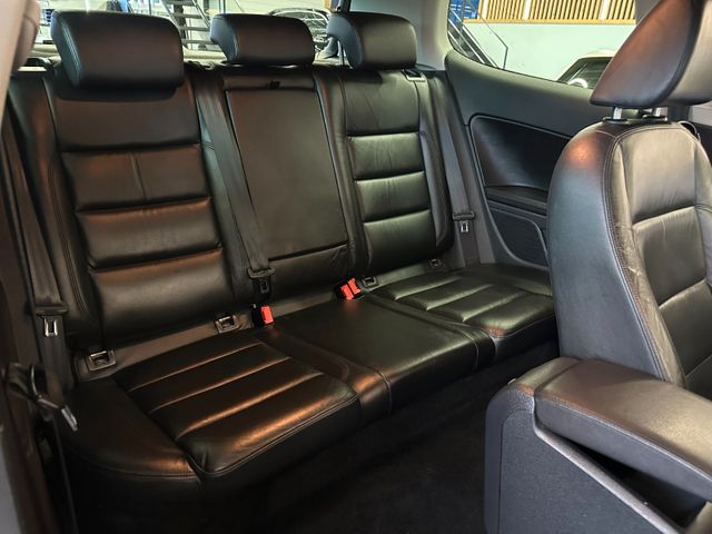 Volkswagen Golf VI Highline *Klima*SHZ*Navi*PDC*Sportpaket*