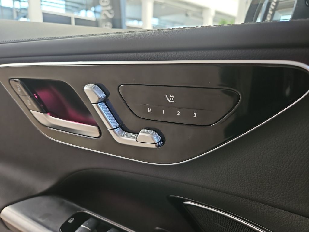 Fahrzeugabbildung Mercedes-Benz C 180 T-Modell +AMG-LINE+NIGHT+AHK+KEYLESS+SOUND