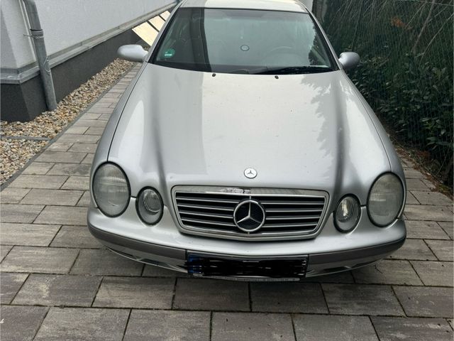 Mercedes-Benz Mercedes Benz CLK200