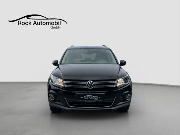 Volkswagen Tiguan - 10