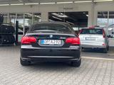 BMW 318i Coupé - - BMW 318: Sportwagen