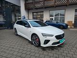 Opel Insignia B Sports Tourer GSi 4x4 - Opel Insignia mit Benzin-Antrieb: Automatik