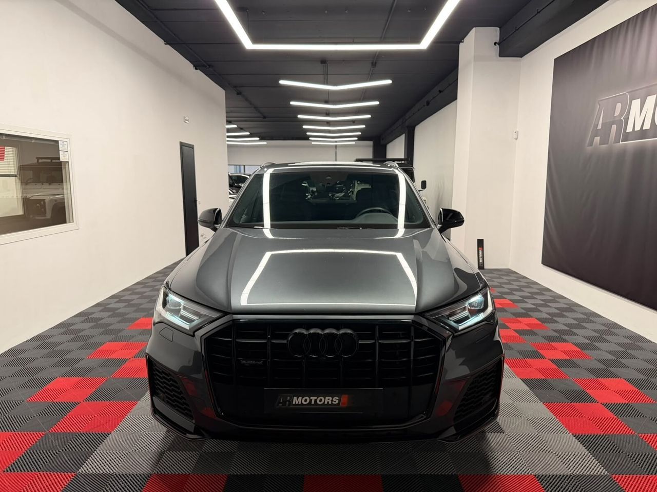 Audi Q7 55 TFSI e S-Line IVA ESPOSTA imagem 3