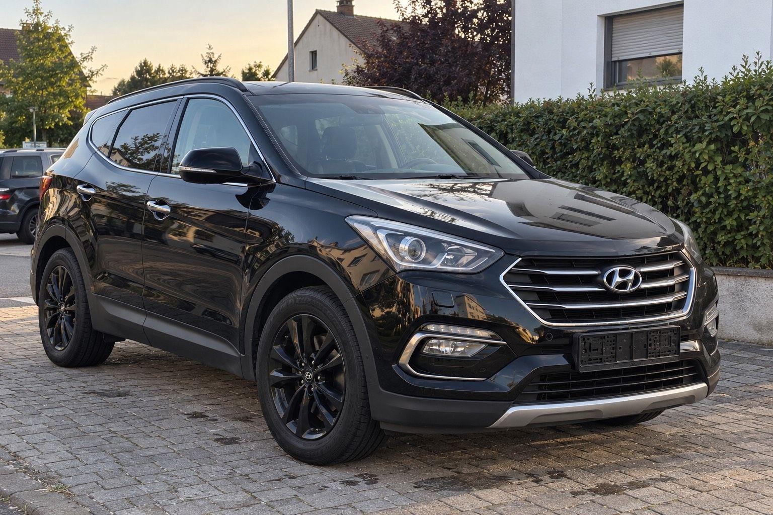 Hyundai SANTA FE