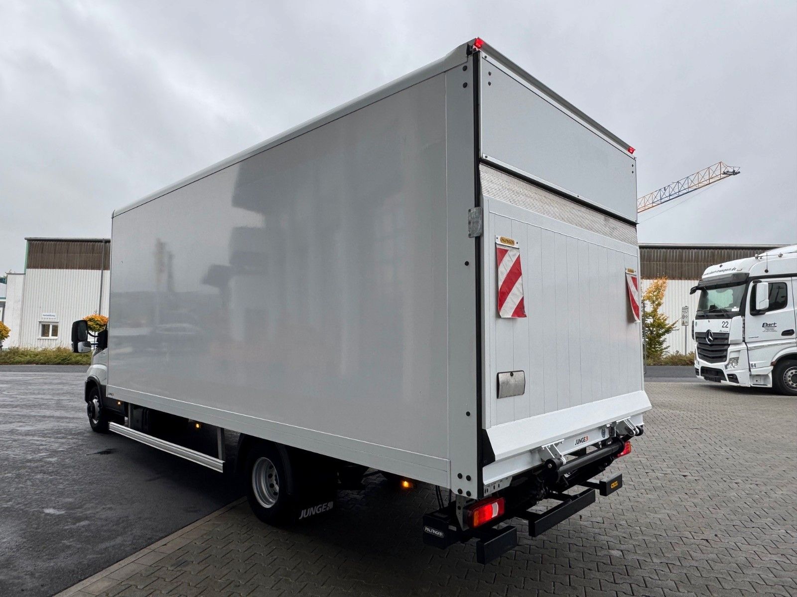 Fahrzeugabbildung Iveco Daily 70C18 A8 *Koffer*LBW*Automatik*