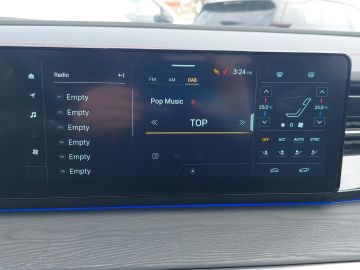 KGM Actyon LUX 1.5 AT NaviLeder360 KameraLEDACC