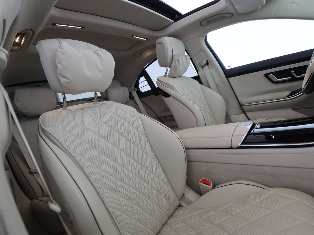 MERCEDES-BENZ S-Class 2022