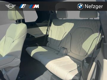 BMW X7 - 9