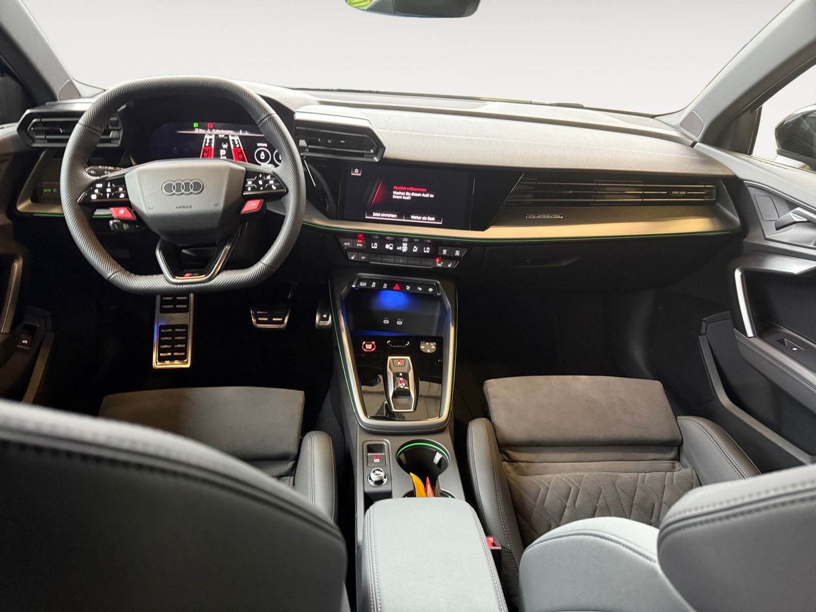 Audi RS3 - Bild 11