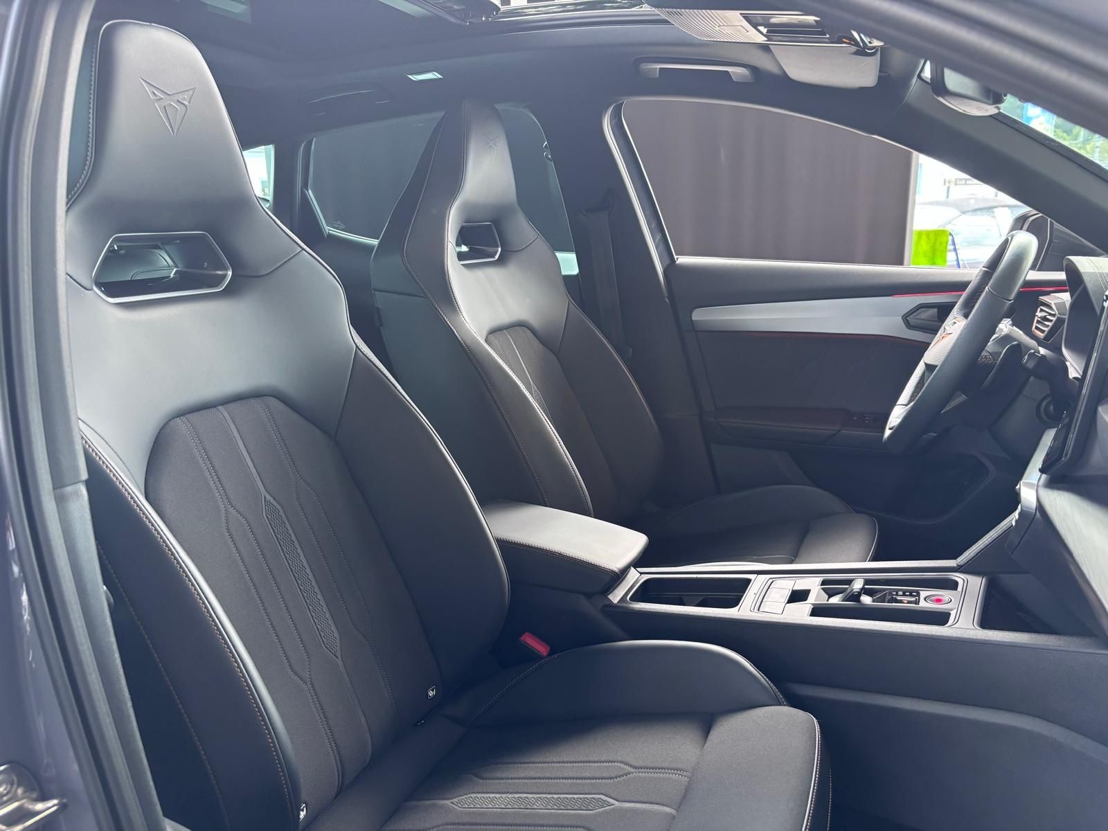 Fahrzeugabbildung CUPRA Formentor VZ  e-Hybrid LED NAVI ALU