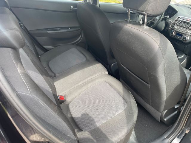 Fahrzeugabbildung Hyundai i20 (Tüv&Insp. neu/2 Hand)